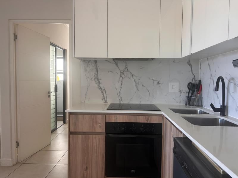 To Let 2 Bedroom Property for Rent in Sandown Western Cape